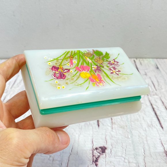 Vintage Jewelry Keepsake Box, Handmade Floral Plastic Trinket Chest - Picture 4 of 10